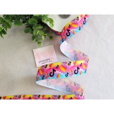 Лента репсовая 25 мм с рисунком "Likee и TikTok"